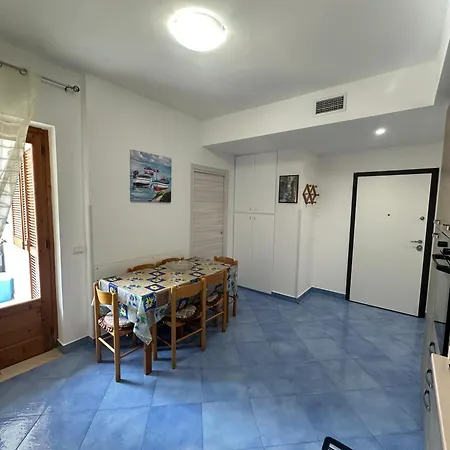 Capo Vaticano 아파트