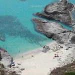 Capo Vaticano Daire *