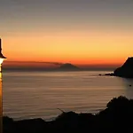 Capo Vaticano Daire *